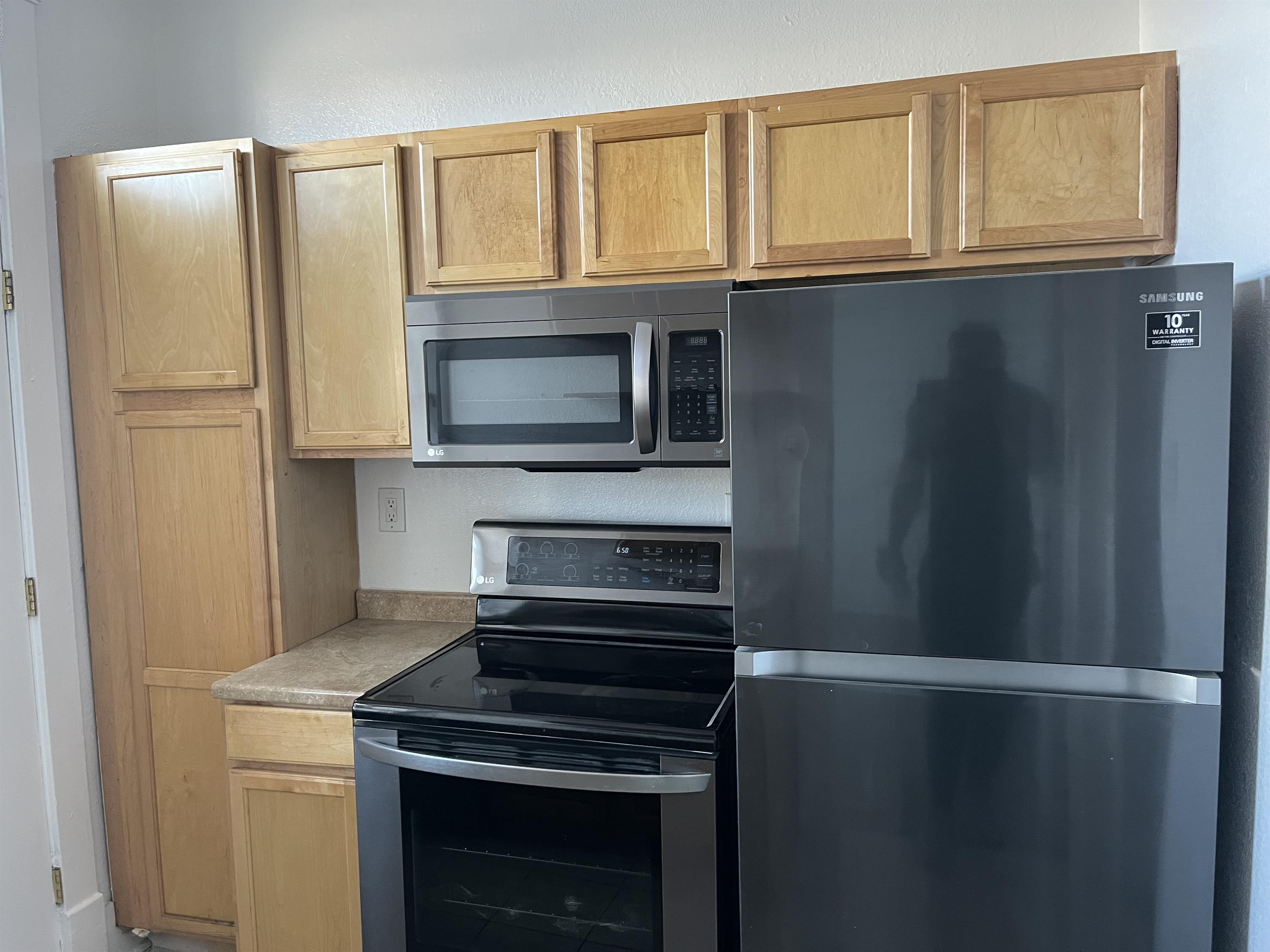 2230 California St., 17